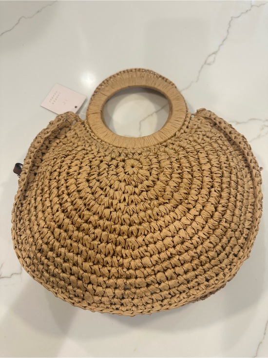 LC Lauren Conrad Handbags - Lauren Conrad NWT Raffia Straw Round Handle Crossbody Bag
